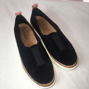 Vionic Suede slip on-Levy size 7